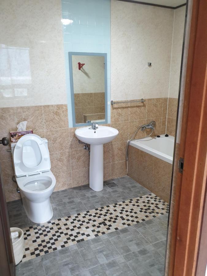 Ekonomy Hotel Jeongseon Eksteriør bilde